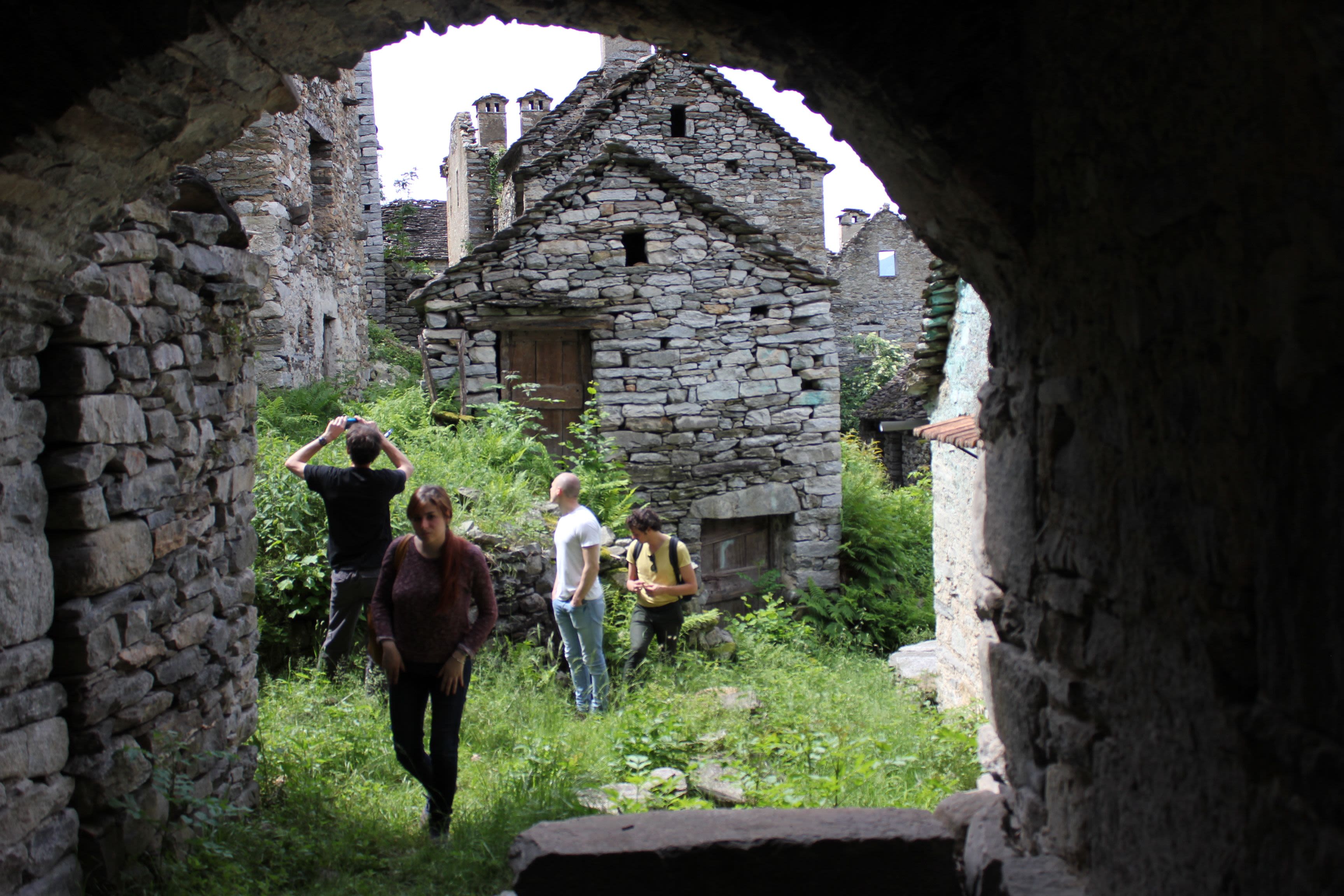 Student/research group at the Polytechnic University dedicated to the restoration and repurposing of stone buildings