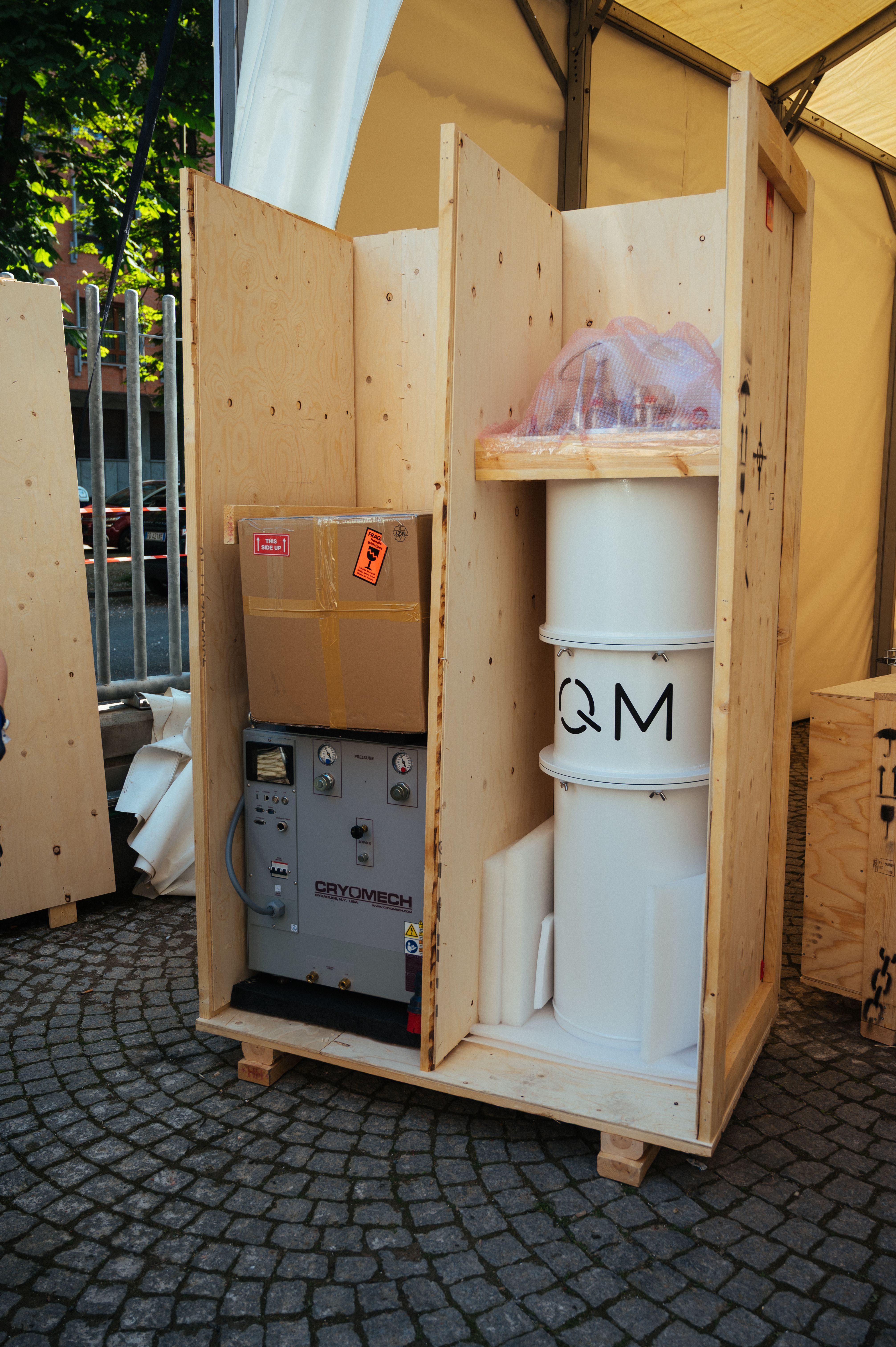 Installazione del computer IQM al Politecnico di Torino