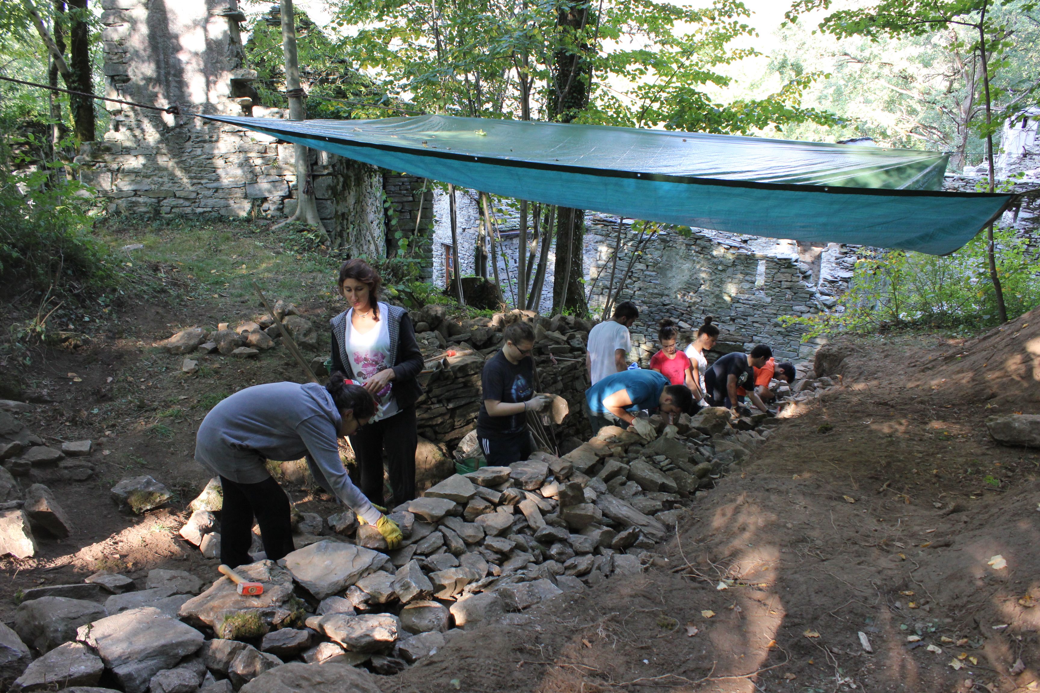 Gruppo studentesco/di ricerca del Politecnico dedicato al recupero e alla ri-funzionalizzazione di edifici in pietra